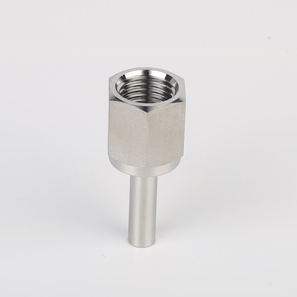 739LF High Purity Female Adapter Tube To Pipe Fittings And Connectors